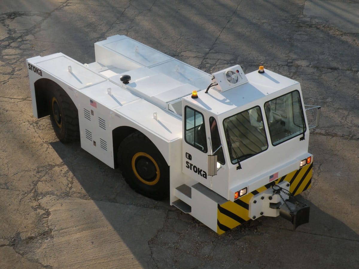 Aircraft Tug Pushback Tow Tractor - Top Profile | Sroka