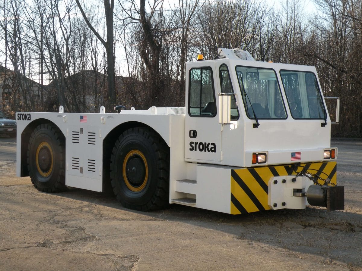 Aircraft Tug Pushback Tow Tractor - Front View | Sroka