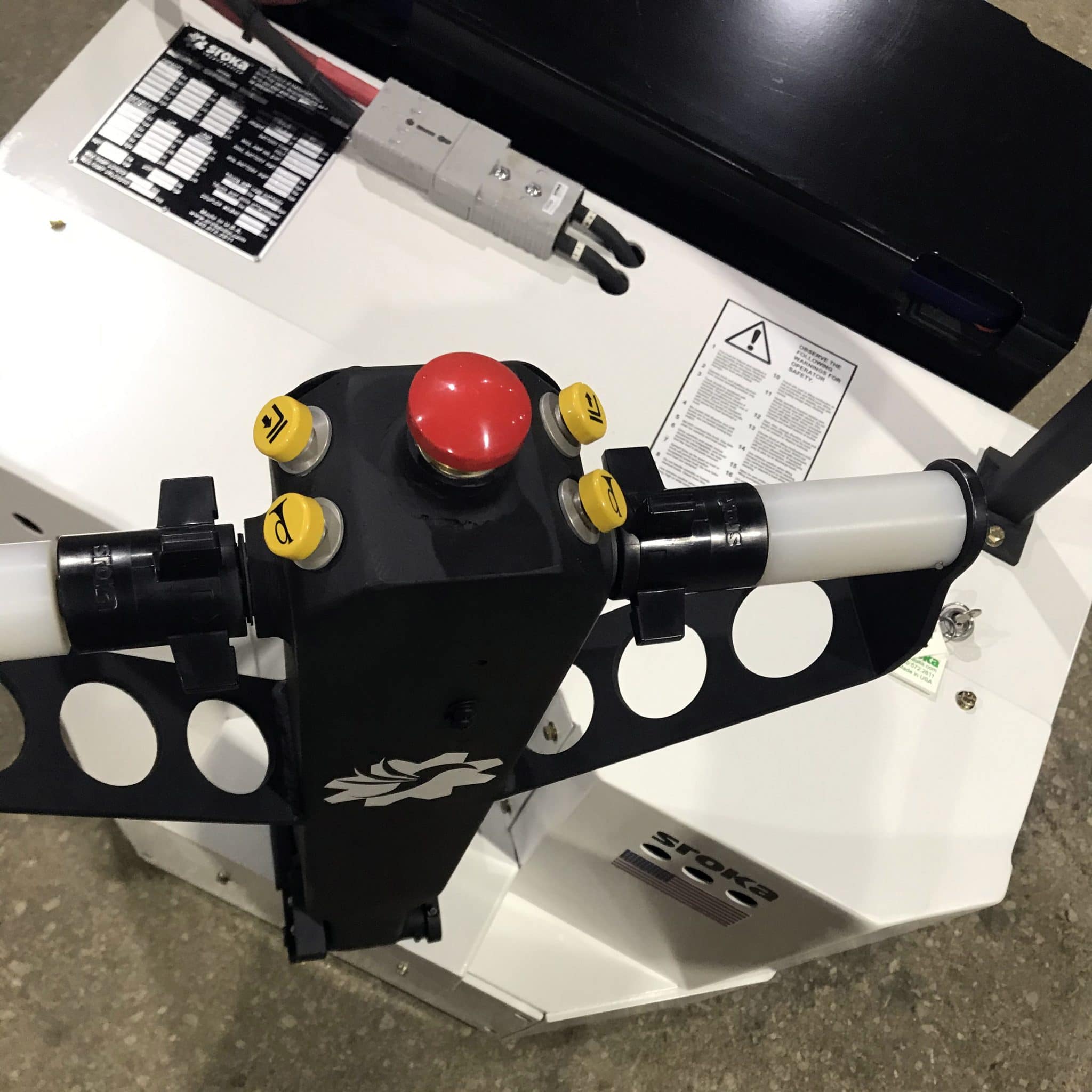 Tiller Handle for walk-behind operation on the Sroka LWP-DD-200 electric pallet jack